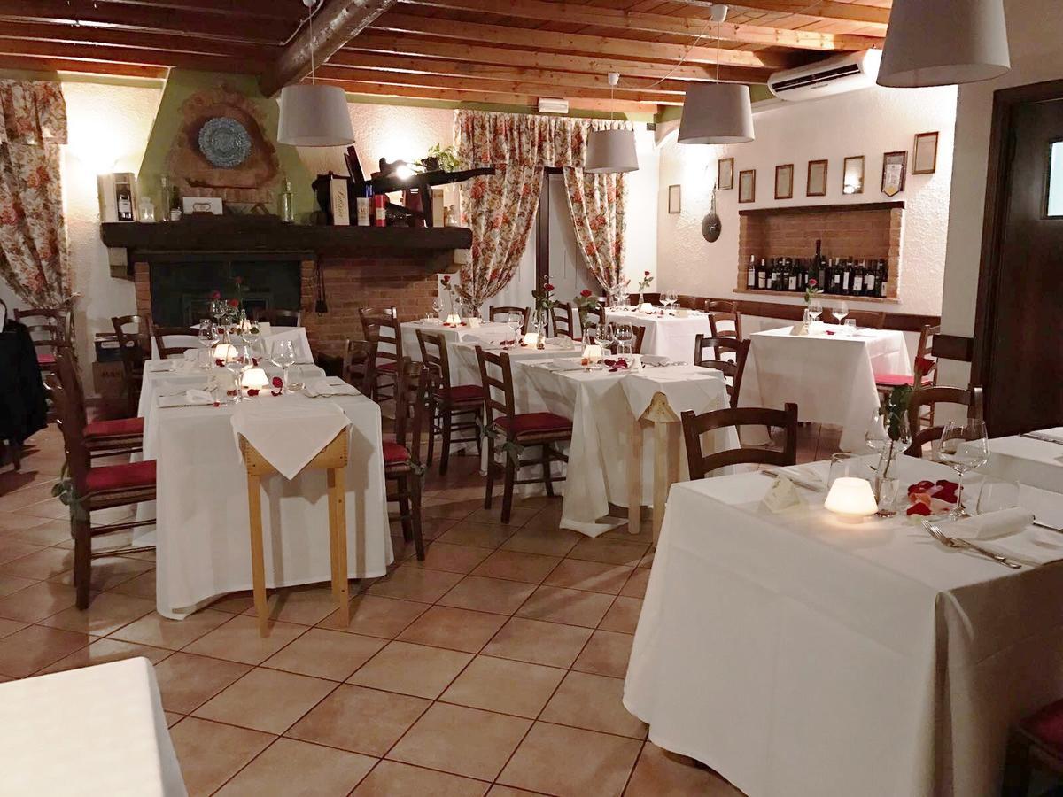 Hotel Locanda Da Carla Vigevano Extérieur photo